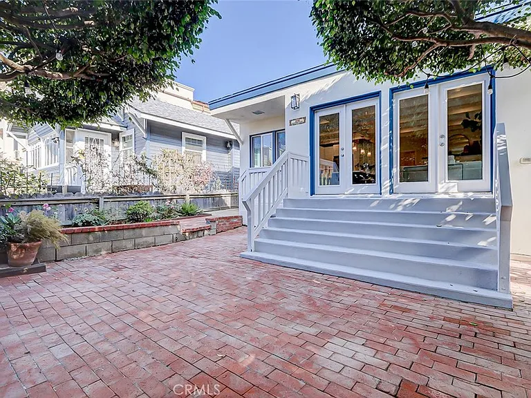 216 Monterey Blvd — Photo 16
