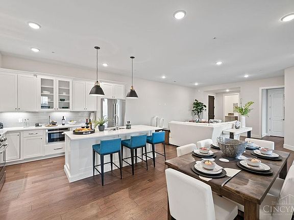 5th image of 230 Vintage Club Blvd Unit 203
