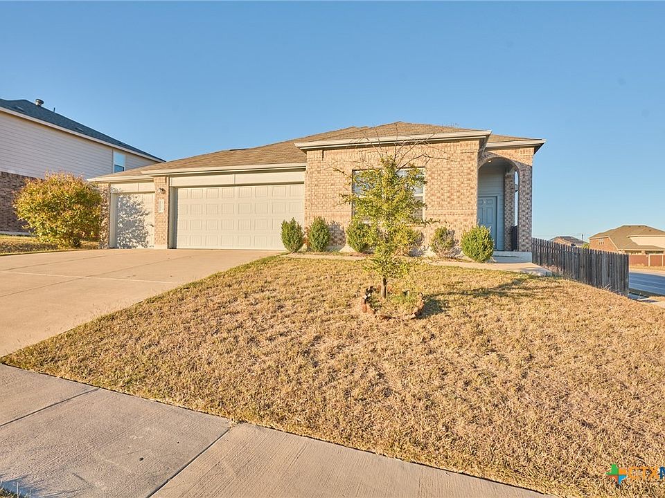 1st image of 3703 Endicott Dr