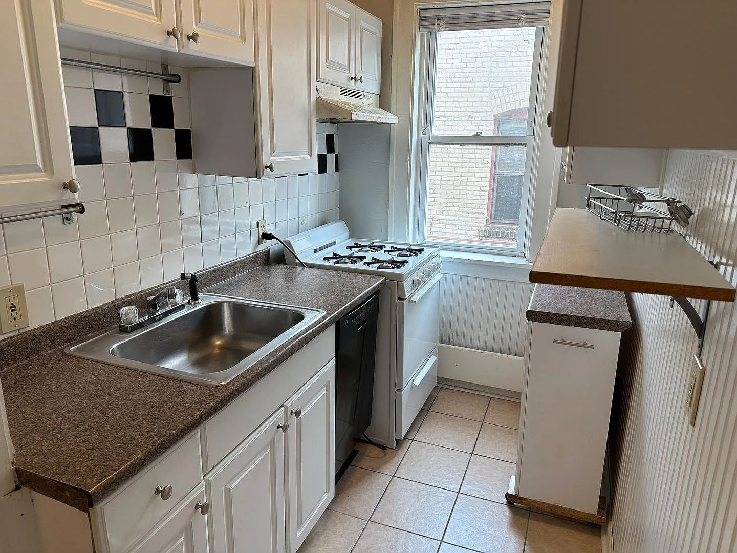 1st Avenue Flats — Photo 1