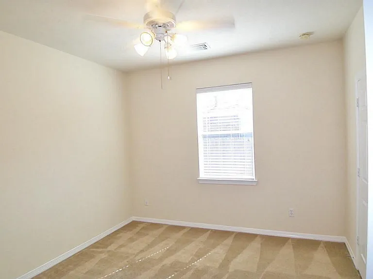 17207 Mossbriar Ln — Photo 17
