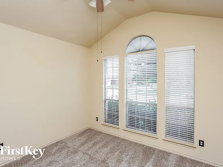 14413 Artesia Ct — Photo 11