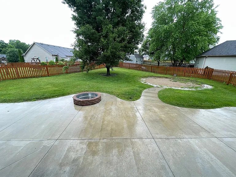 1547 Overlook Cir — Photo 3