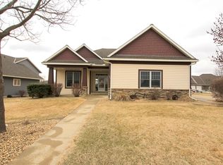 1416 Heritage Ave NW, Hutchinson, MN 55350