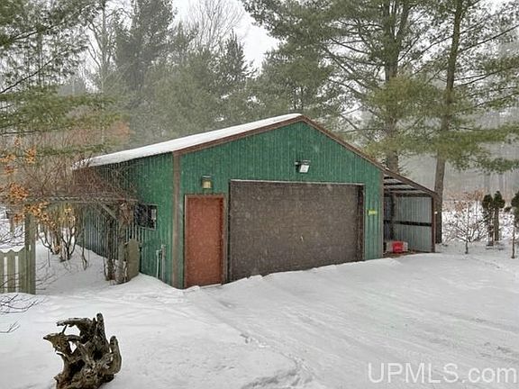 3rd image of W5217 Old County Road C