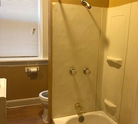 5th image of 1271 Amherst Pl Floor 2