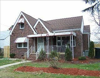 5th image of 1705 Parker Ave