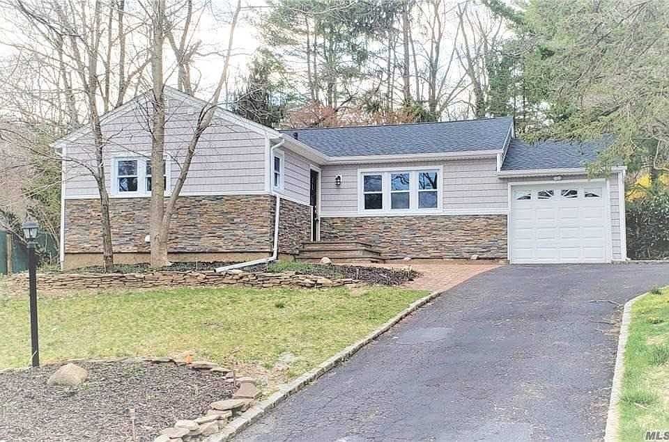 1st image of 15 Renville Ct
