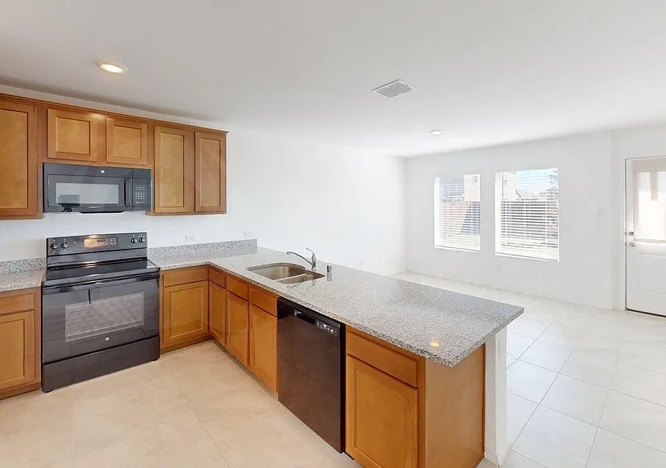 247 Plumcove Dr