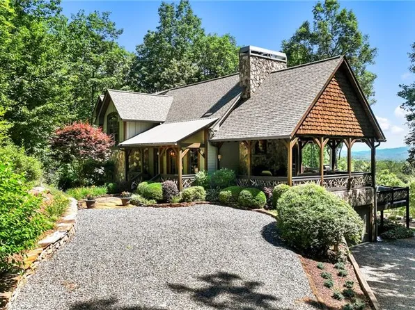 568 Scenic Heights Dr, Blue Ridge, GA 30513