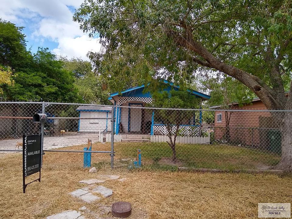 2nd image of 3105 E 27th St