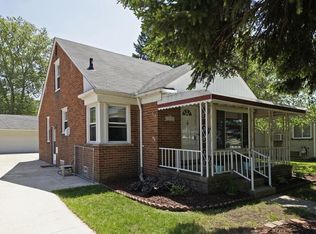 11432 Deering St, Livonia, MI
