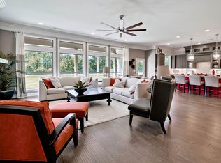 903 Bendelow Dr, Cave Springs, AR 72718