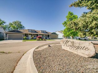 9237 W Kingsgate Ct, Boise, ID 83704
