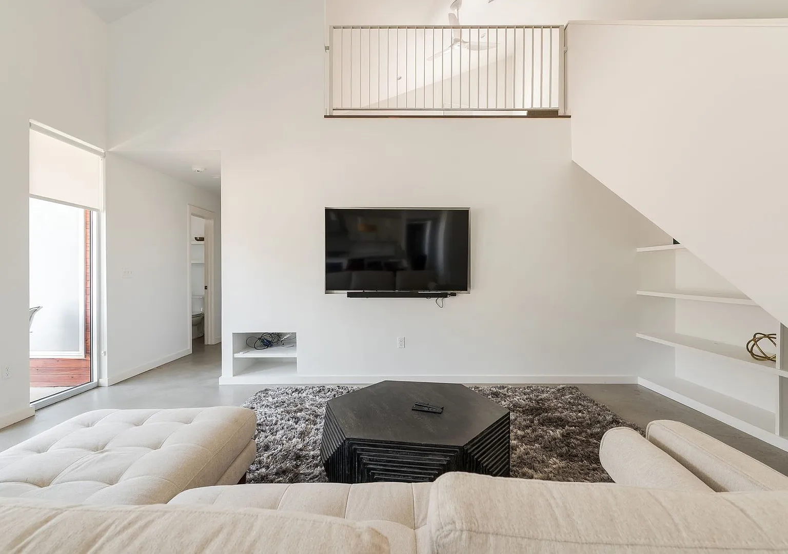 Modern Living + Downtown OKC + 3 bedrooms + 2 Car Garage — Photo 4