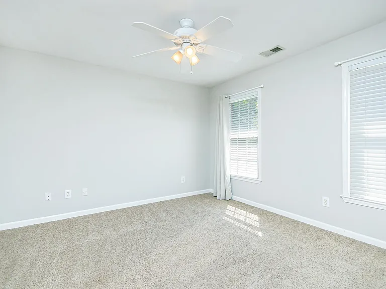 Upstairs secondary bedroom# 3.