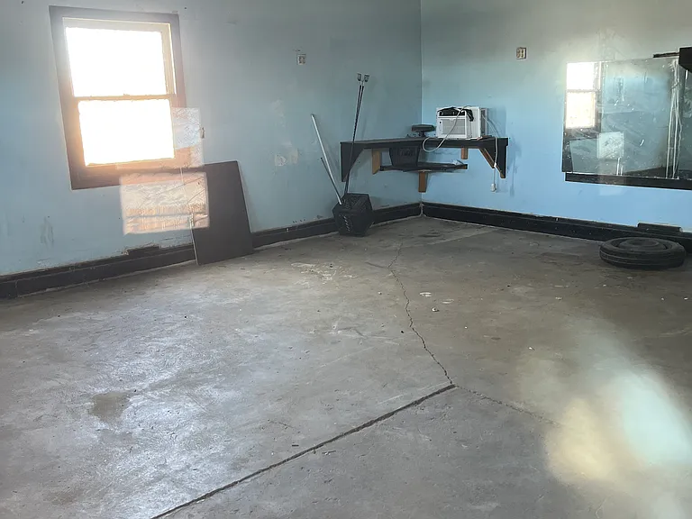1041 Flora Ave — Photo 21