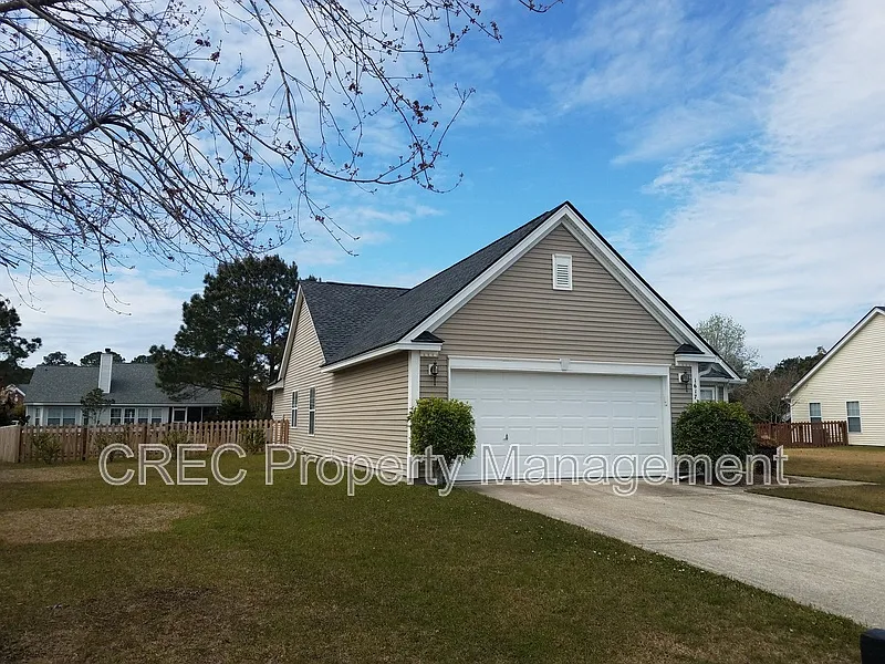 Building Photo - 1617 Pin Oak Cut