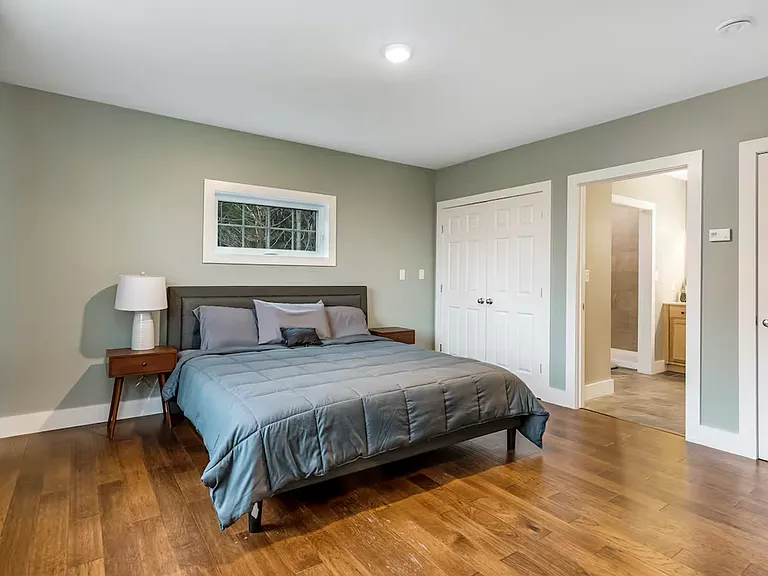 167 E Countryside Rd — Photo 13