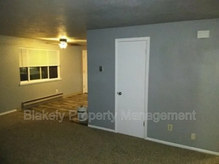 1370 S Vermont Ave #1 — Photo 4