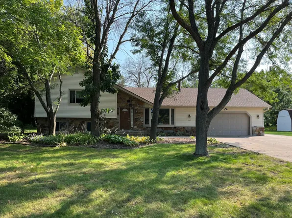 5925 Henry St, Maple Plain, MN 55359