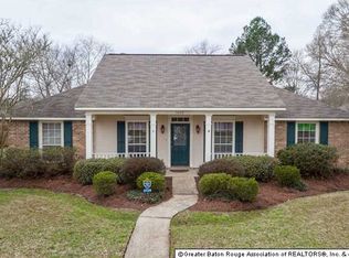 5636 Round Forrest Dr, Baton Rouge, LA 70817