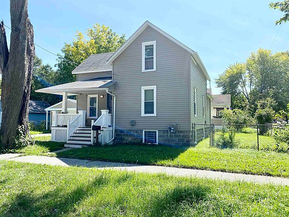 3rd image of 1823 Cooper Ave