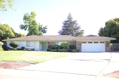 630 Newcastle Cir Photo 1