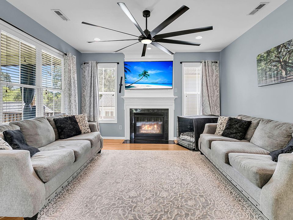1st image of 2282 Sandy Point Ln