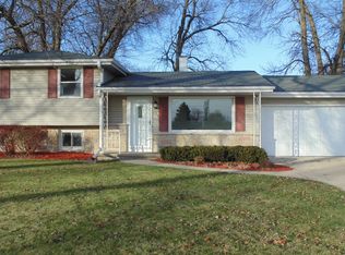 600 E Hoover Ave, Appleton, WI 54915