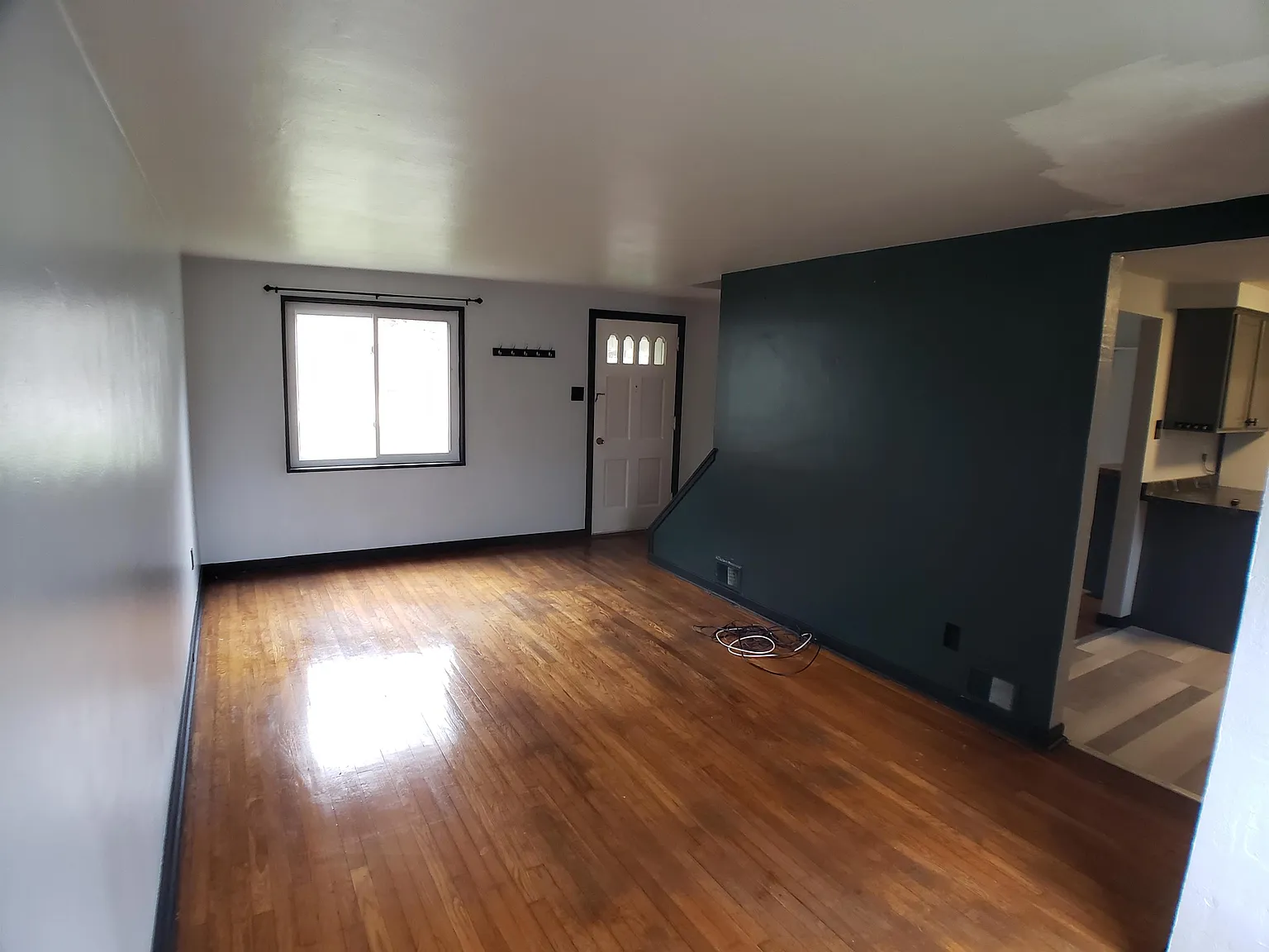 1112 Jacks Run Road - 1 — Photo 2