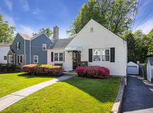 15 Tibbetts Rd, Yonkers, NY 10705