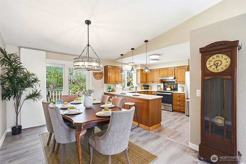 3rd image of 2901 Club Court #316