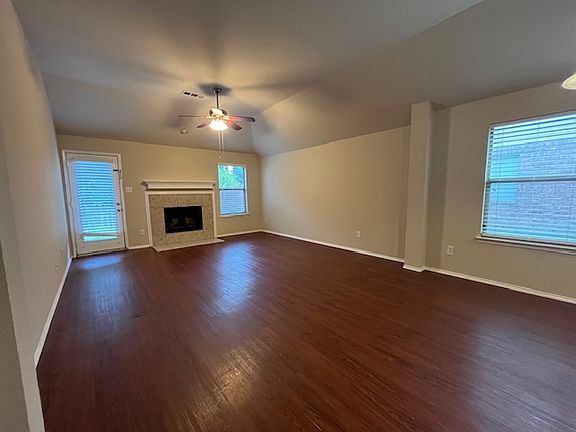 2nd image of 621 Crystal Falls Dr
