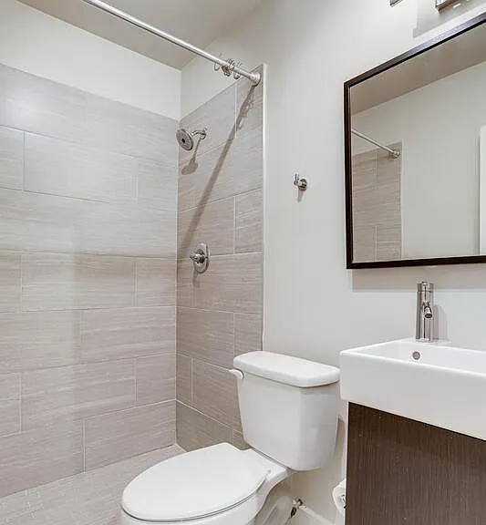82 Q St SW #1 — Photo 8