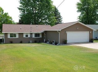 528 Mix Rd, Gladwin, MI 48624