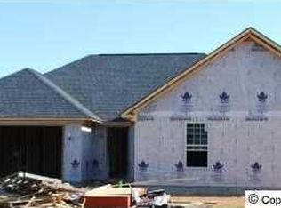 26140 Meadow Ridge Ln, Athens, AL 35613