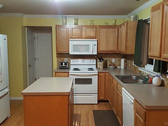 4th image of 56689 Honey Ct
