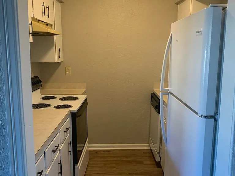 600 Rim Rd — Photo 13