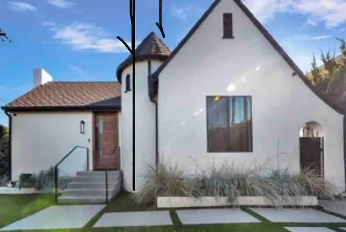 4 bed, 2.5 bath, 2000 sqft, $16,250 — Photo 2