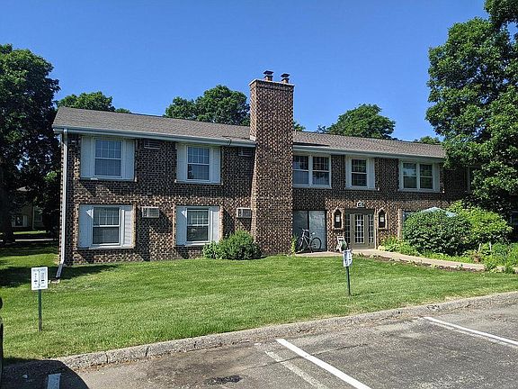 2nd image of 952 Westbrooke Way APT 6