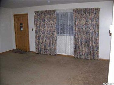 4th image of 5609 Vickie Ln