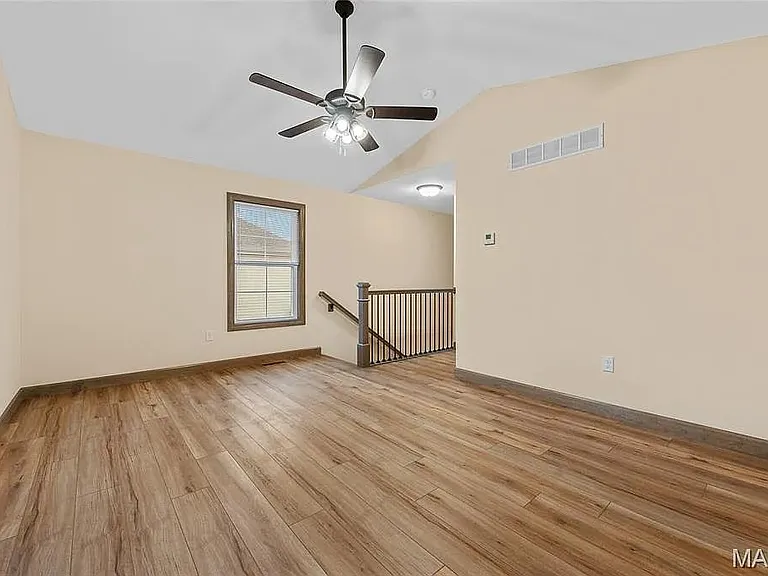 3605 Justine Dr — Photo 17
