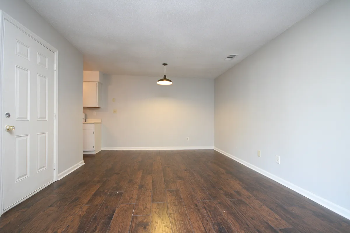 Building Photo - 104A Westscott Dr