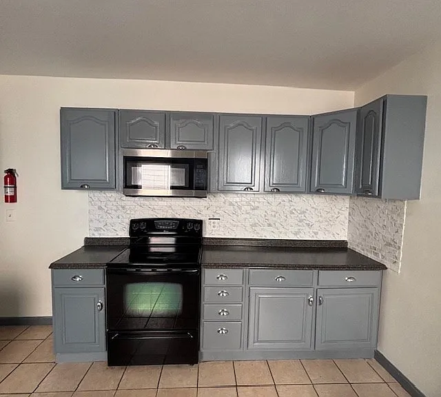 19 Topliff St #2 — Photo 5