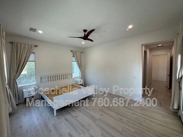 74635 Tesla Dr — Photo 29