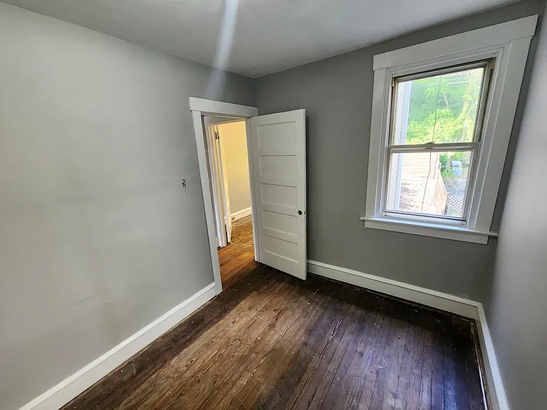 4147 Tower St — Photo 12