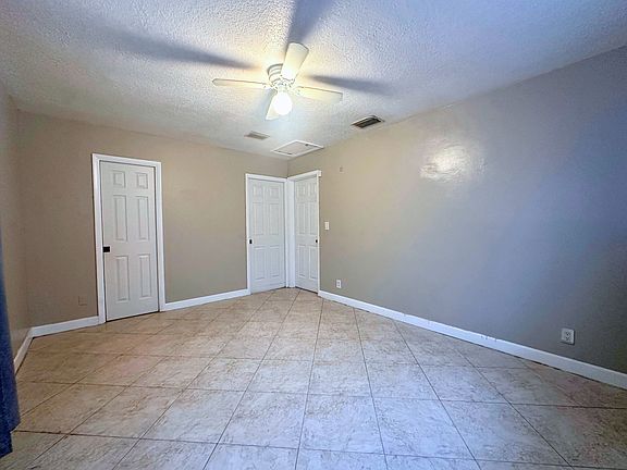 5th image of 4601 NW 3rd Ave