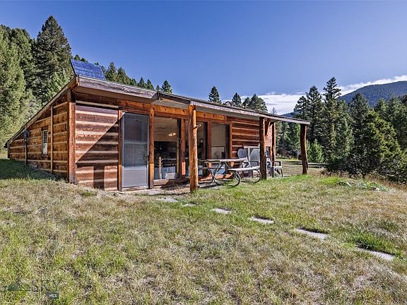 4th image of 601 Whites Gulch Rd