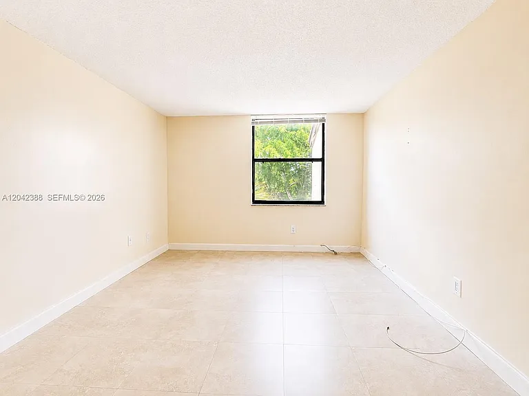 14421 N Kendall Dr #0 — Photo 17